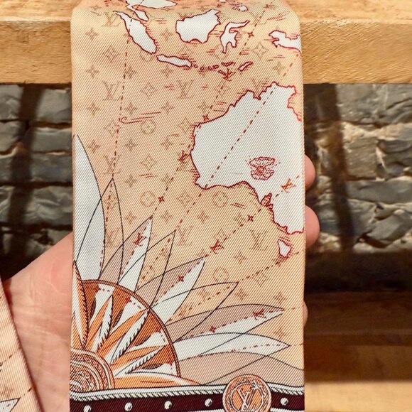 Louis Vuitton LV Map Print Silk Bandeau Scarf - Picture 3 of 8